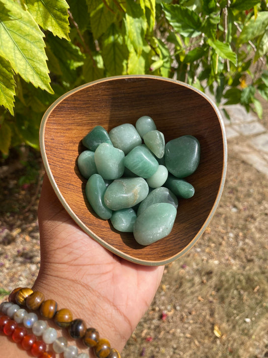 Green aventurine tumble